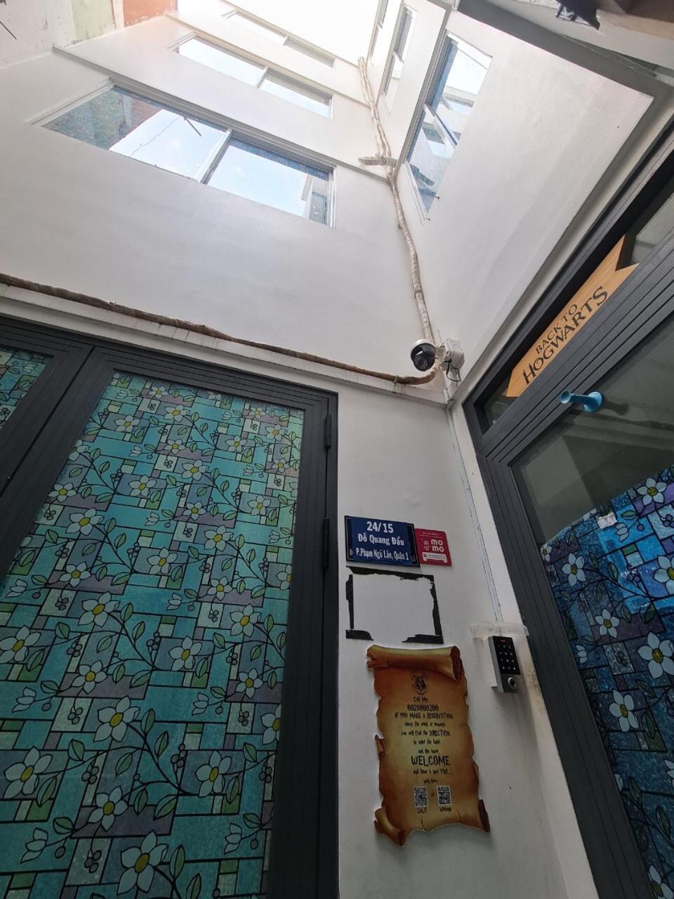 The Hidden Hogwarts - Nearly Bui Vien Walking Street Aparthotel Ho Chi Minh City Exterior photo